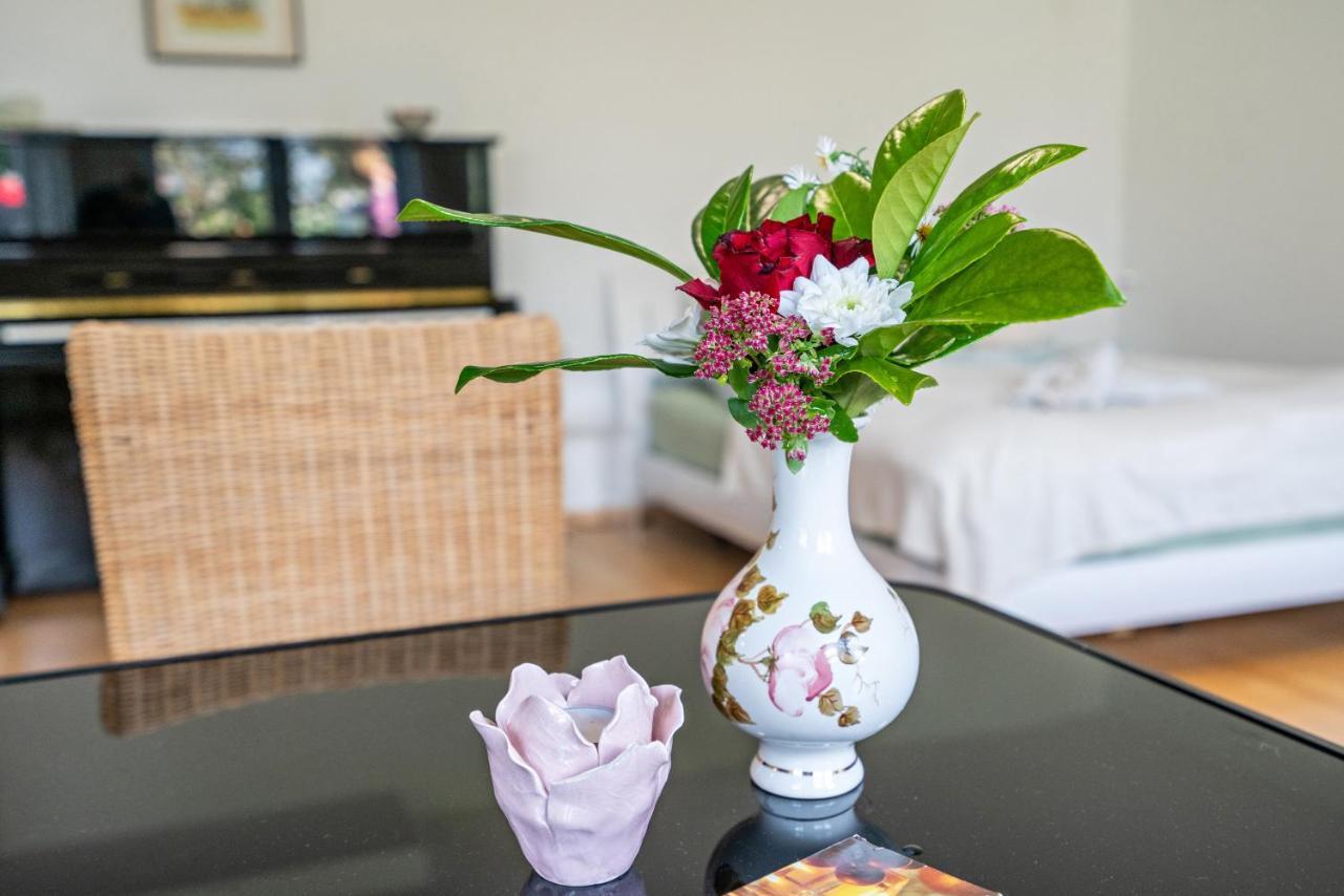 Appartment Piano Oberhaching Bagian luar foto