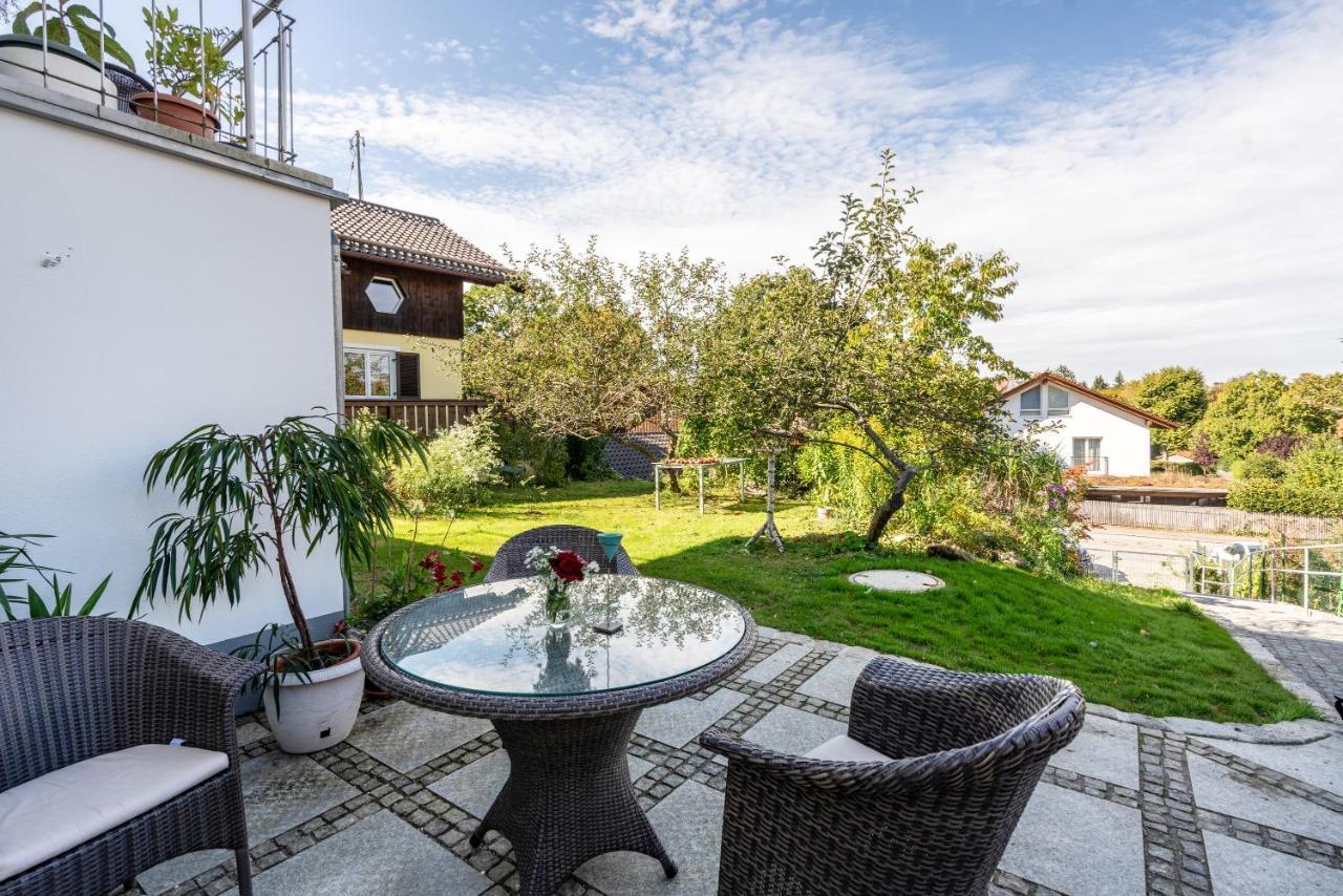 Appartment Piano Oberhaching Bagian luar foto